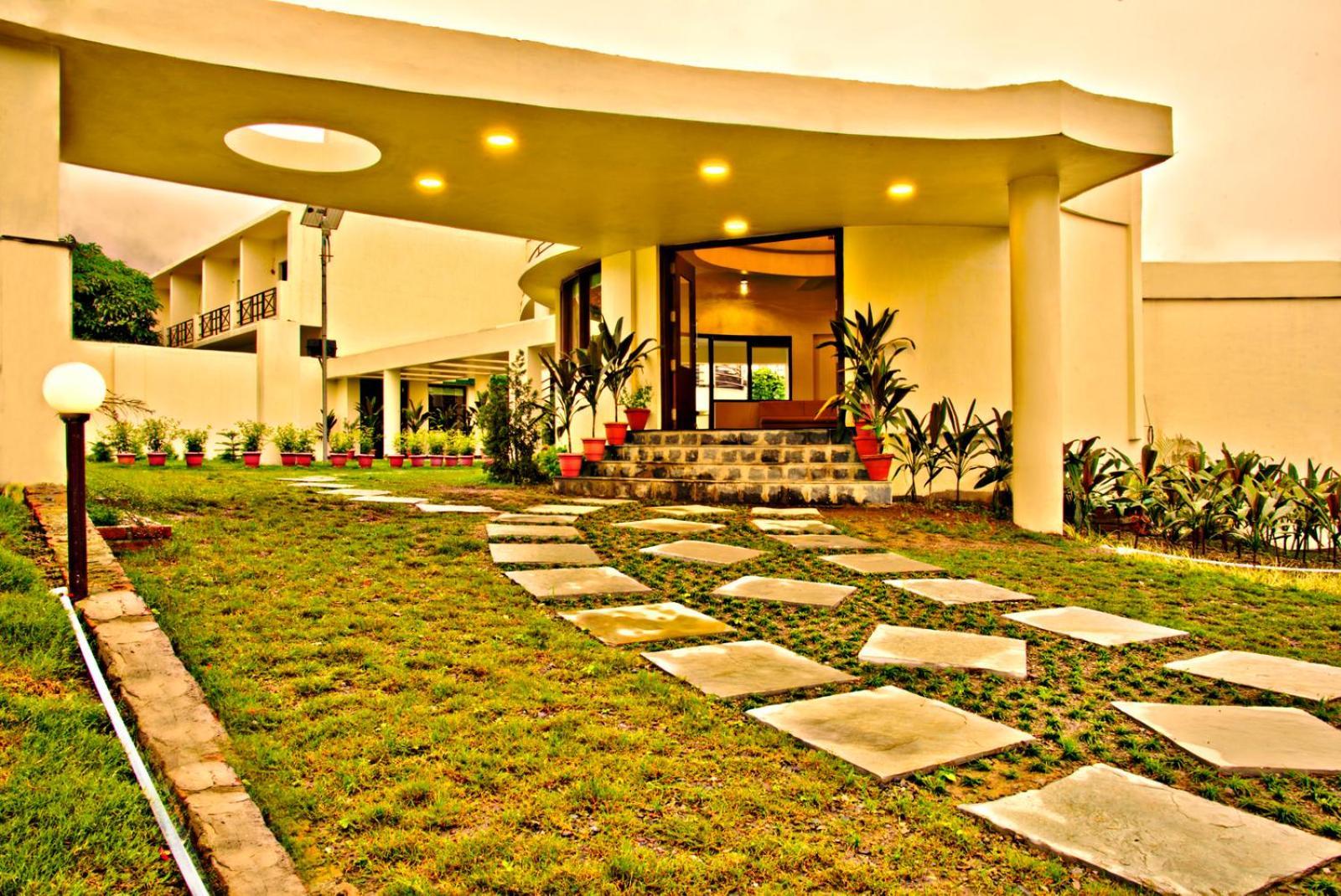 The Palm Resort-Luxuria Nainital Εξωτερικό φωτογραφία