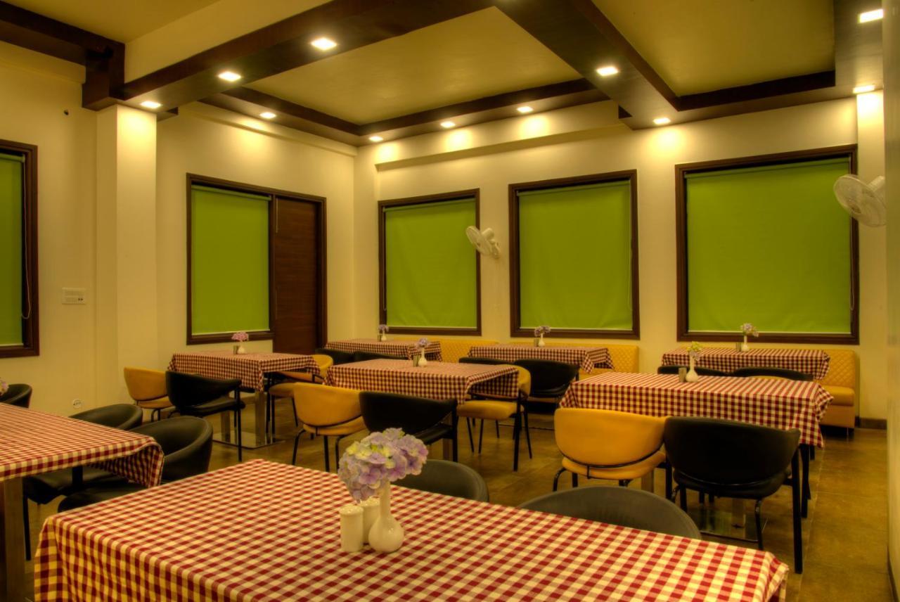 The Palm Resort-Luxuria Nainital Εξωτερικό φωτογραφία