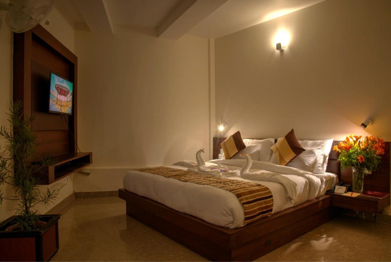 The Palm Resort-Luxuria Nainital Εξωτερικό φωτογραφία